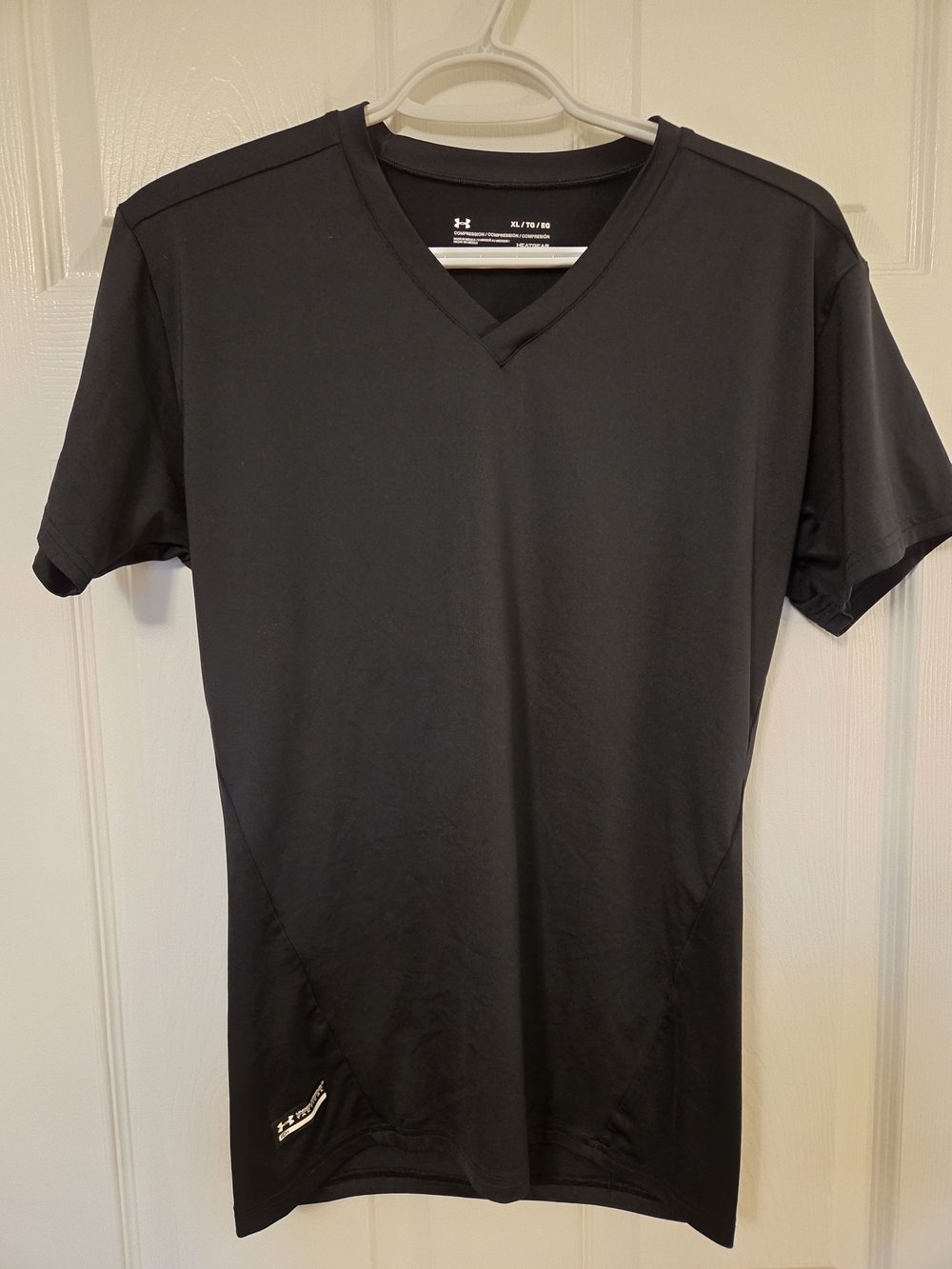 Under Armour Men’s Black V-Neck Short Sleeve Performance Tee
